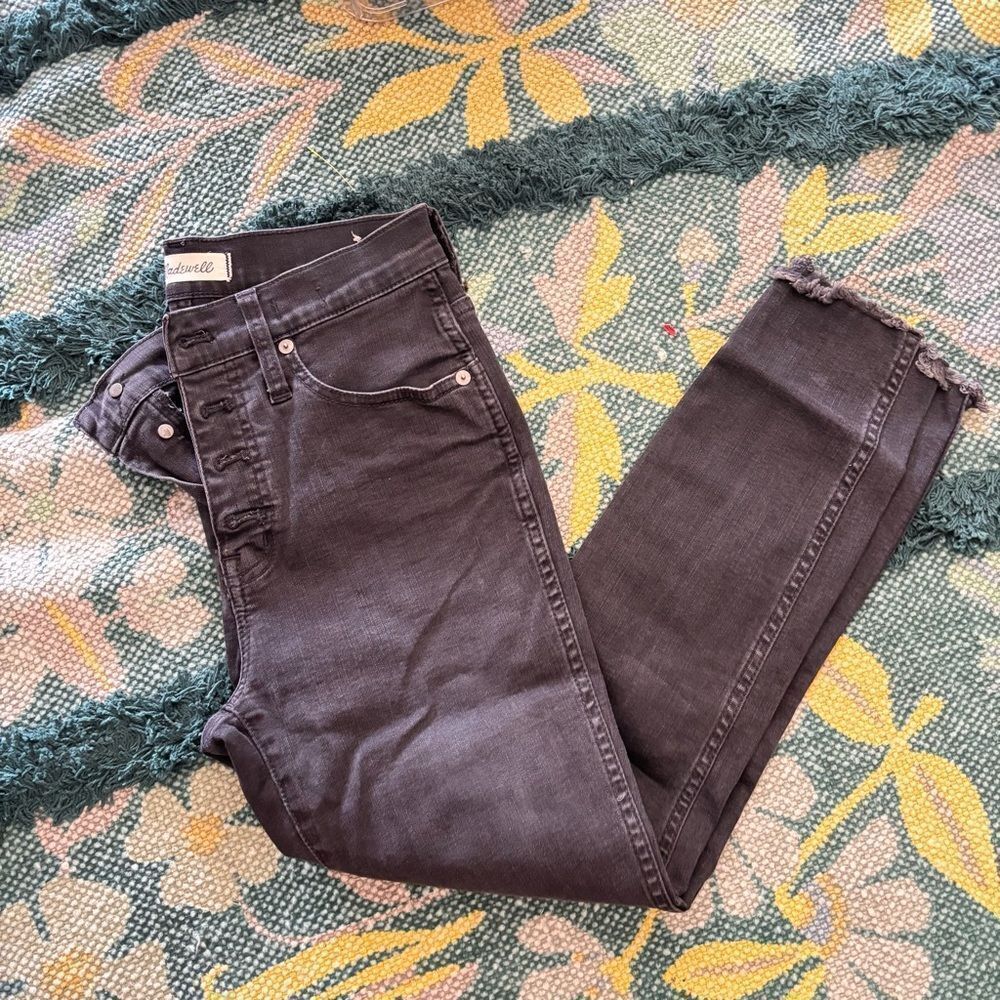 Madewell women’s 26P button fly 10” High-Rise Skinny Black‎ Jeans.